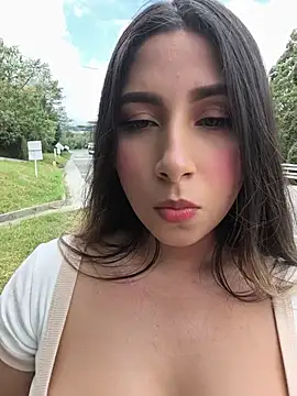 Snapshot of Catalina_ramos chatting on July 3, 2026, 4:24 pm Catalina ramos online show from July 3, 2026, 4:24 pm