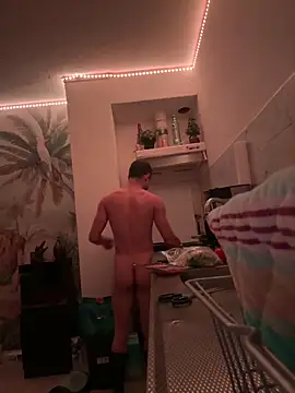 Snapshot of klkmam chatting on December 17, 2025, 6:57 pm klkmam online show from December 17, 2025, 6:57 pm