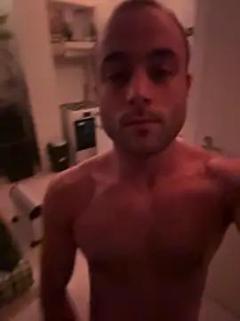 Snapshot of klkmam chatting on December 18, 2025, 7:07 pm klkmam online show from December 18, 2025, 7:07 pm