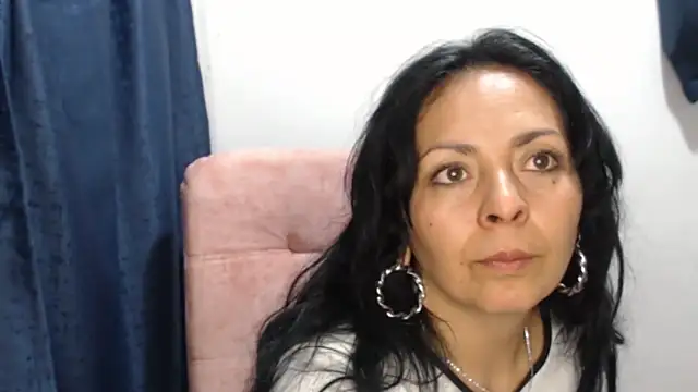 Paolahotty online show from March 16, 2026, 1:13 am
