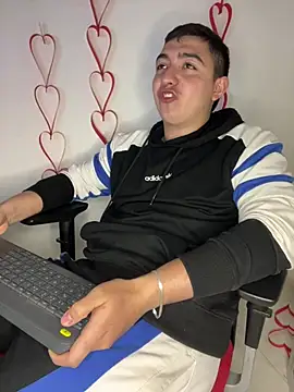 Snapshot of Daisuke_01 chatting on February 15, 2026, 3:51 am Daisuke 01 online show from February 15, 2026, 3:51 am