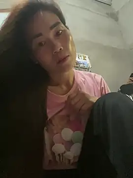 Snapshot of meganmeo chatting on May 23, 2026, 6:01 am meganmeo online show from May 23, 2026, 6:01 am