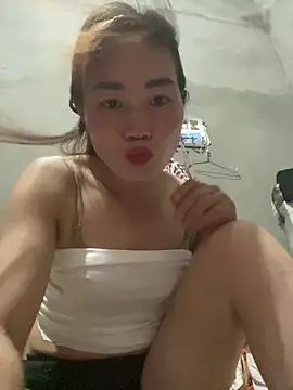Snapshot of meganmeo chatting on May 22, 2026, 2:15 pm meganmeo online show from May 22, 2026, 2:15 pm