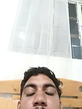 Elrompecucas28 online show from November 23, 2025, 3:05 am