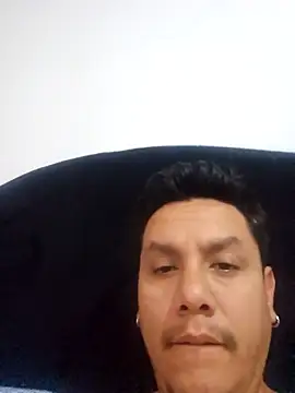 12jose12jose12 online show from January 6, 2026, 3:27 pm