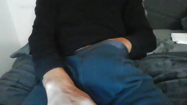 latinman7944 online show from February 26, 2026, 7:52 am