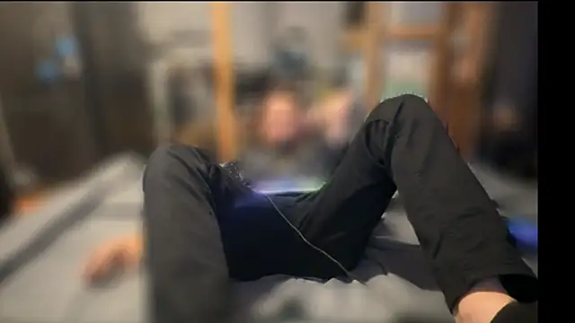 famous1tad online show from December 19, 2025, 2:59 am