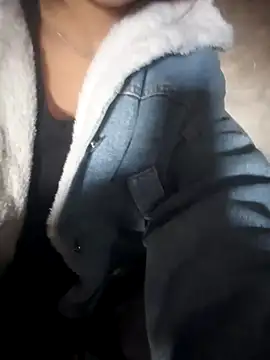 Snapshot of beba1100 chatting on November 27, 2025, 1:17 am beba1100 online show from November 27, 2025, 1:17 am