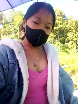 Snapshot of beba1100 chatting on November 28, 2025, 2:01 am beba1100 online show from November 28, 2025, 2:01 am