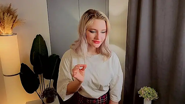 Snapshot of DorthaDunt chatting on November 30, 2025, 11:27 pm DorthaDunt online show from November 30, 2025, 11:27 pm