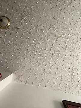 leoBQ online show from November 23, 2025, 7:46 pm