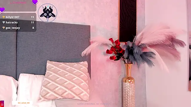 Kiri Velvet online show from July 7, 2026, 7:34 am