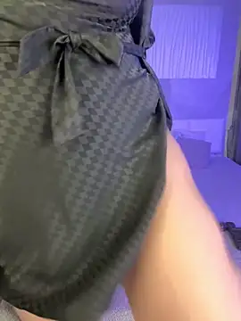 Amalia Lia  online show from December 1, 2025, 6:20 pm