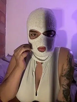 Abi only online show from November 24, 2025, 4:01 am