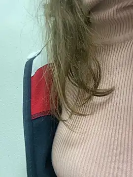 Snapshot of rosegold666 chatting on November 23, 2025, 10:53 pm rosegold666 online show from November 23, 2025, 10:53 pm