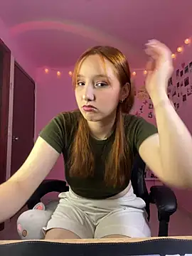 Snapshot of Davne_ chatting on March 21, 2026, 9:40 pm Davne online show from March 21, 2026, 9:40 pm