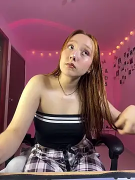 Snapshot of Davne_ chatting on March 24, 2026, 9:26 pm Davne online show from March 24, 2026, 9:26 pm