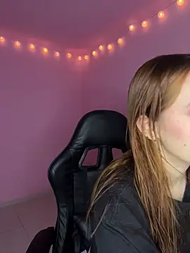 Davne  online show from December 22, 2025, 10:32 pm