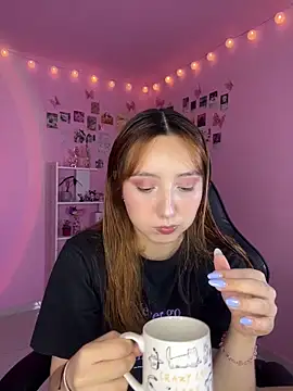 Snapshot of Davne_ chatting on February 1, 2026, 10:52 pm Davne online show from February 1, 2026, 10:52 pm