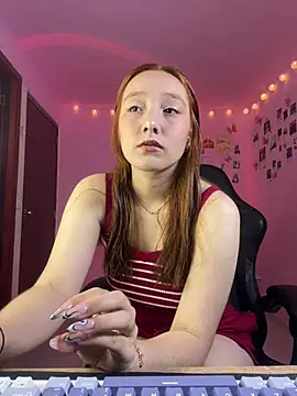 Snapshot of Davne_ chatting on March 19, 2026, 9:26 pm Davne online show from March 19, 2026, 9:26 pm