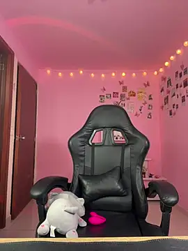 Snapshot of Davne_ chatting on March 29, 2026, 8:54 pm Davne online show from March 29, 2026, 8:54 pm