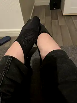 Snapshot of Blue-Coxy chatting on November 24, 2025, 6:41 pm Blue-Coxy online show from November 24, 2025, 6:41 pm