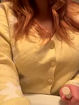 Snapshot of Blue-Coxy chatting on November 26, 2025, 7:19 am Blue-Coxy online show from November 26, 2025, 7:19 am