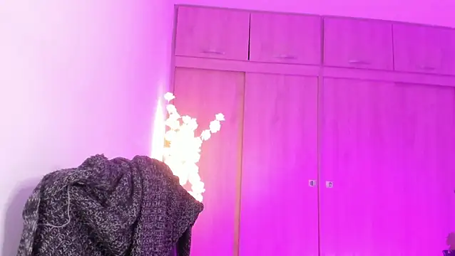 MaddieHunter online show from May 11, 2026, 2:40 pm