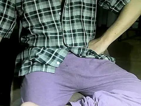 Snapshot of OreCam chatting on April 2, 2026, 9:21 pm OreCam online show from April 2, 2026, 9:21 pm