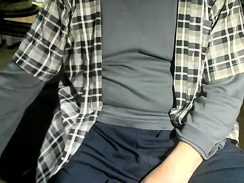 Snapshot of OreCam chatting on April 9, 2026, 11:11 pm OreCam online show from April 9, 2026, 11:11 pm