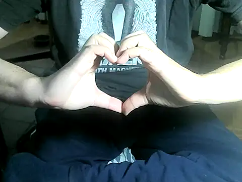 Snapshot of OreCam chatting on March 29, 2026, 3:13 pm OreCam online show from March 29, 2026, 3:13 pm