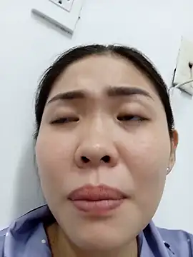 Lin-kute98 online show from May 15, 2026, 10:02 am