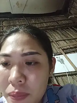 Lin-kute98 online show from May 13, 2026, 2:24 pm