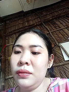Lin-kute98 online show from May 7, 2026, 1:10 am