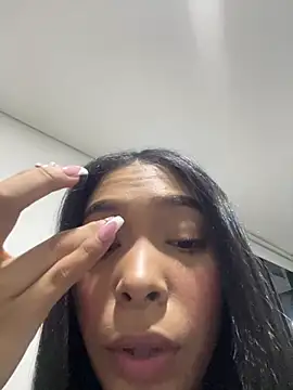 Snapshot of KarolRojas_22 chatting on April 22, 2026, 4:41 am KarolRojas 22 online show from April 22, 2026, 4:41 am