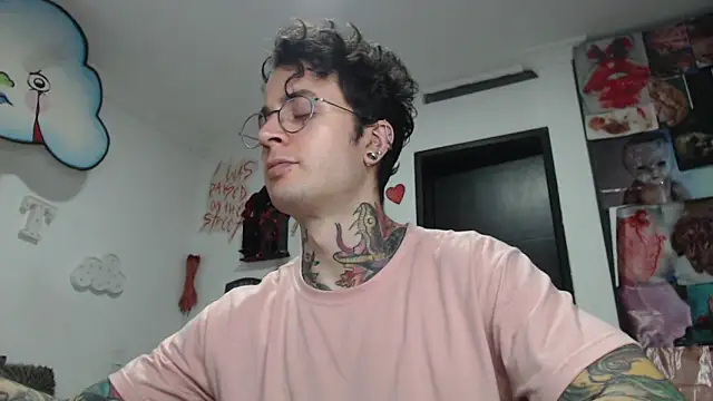 CryBoy13 online show from November 29, 2025, 2:12 am