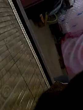 Snapshot of Lunaa_9x chatting on November 28, 2025, 1:28 am Lunaa 9x online show from November 28, 2025, 1:28 am