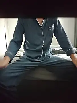 micai fengbei online show from December 19, 2025, 1:31 am