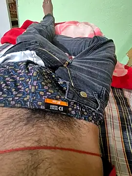 telugupillodu001 online show from November 29, 2025, 10:59 am