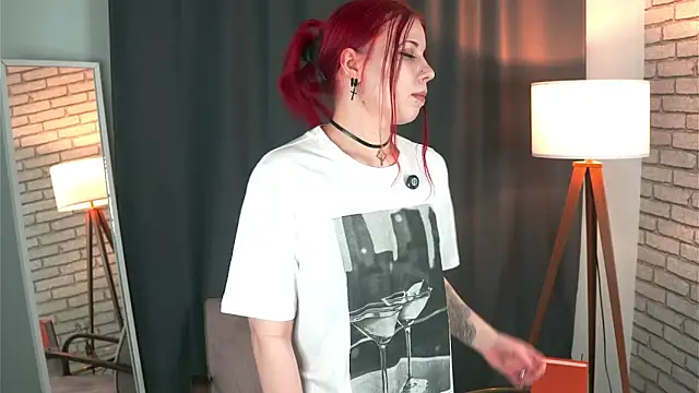 Snapshot of MintaTores chatting on November 26, 2025, 9:42 am MintaTores online show from November 26, 2025, 9:42 am