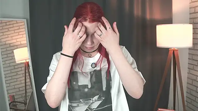 Snapshot of MintaTores chatting on November 25, 2025, 10:26 am MintaTores online show from November 25, 2025, 10:26 am