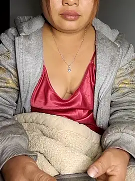 mai-mai-97 online show from January 7, 2026, 2:11 pm