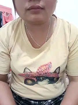 Snapshot of mai-mai-97 chatting on February 5, 2026, 9:38 am mai-mai-97 online show from February 5, 2026, 9:38 am