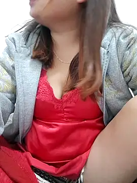 Snapshot of mai-mai-97 chatting on February 23, 2026, 4:14 am mai-mai-97 online show from February 23, 2026, 4:14 am