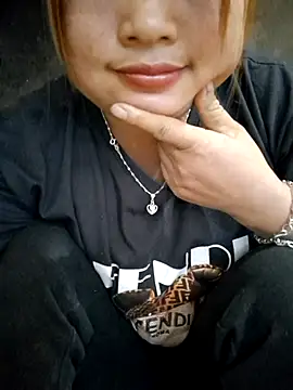 Snapshot of mai-mai-97 chatting on February 7, 2026, 3:36 am mai-mai-97 online show from February 7, 2026, 3:36 am