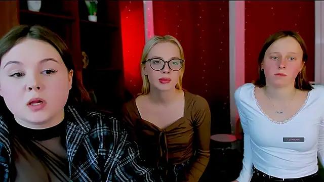 Snapshot of candy_flossie1 chatting on February 23, 2026, 7:47 pm candy flossie1 online show from February 23, 2026, 7:47 pm