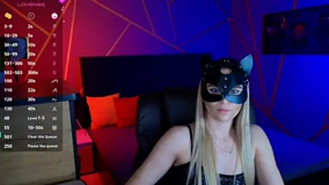  Sweet  Cat  online show from December 19, 2025, 4:31 pm