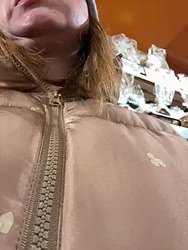 Brooke lover online show from March 31, 2026, 7:38 pm