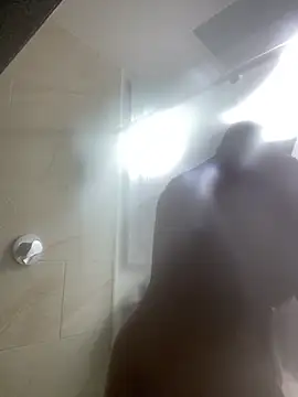 MelissaGill  online show from December 18, 2025, 10:41 am