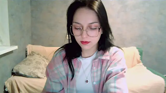 GlibRasher online show from December 1, 2025, 8:10 pm